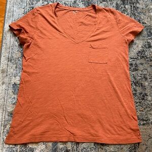 Madewell Women's V-Neck Rust T-Shirt Size Small